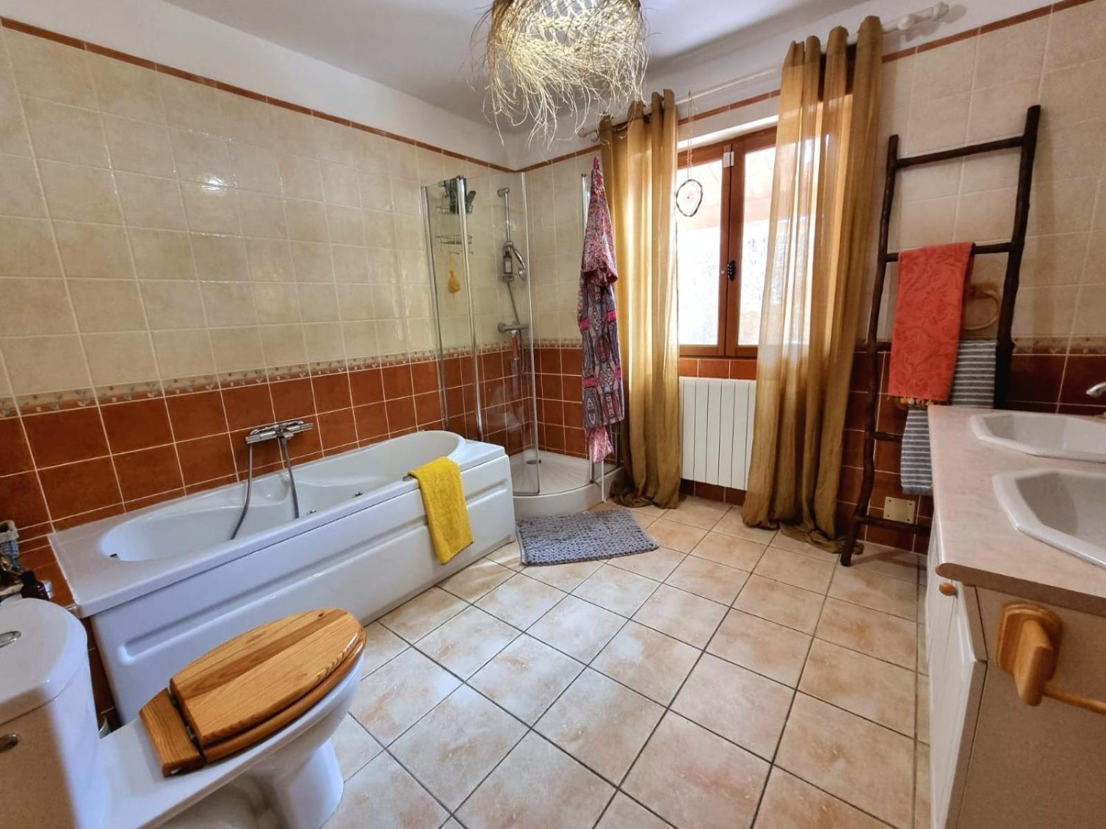 La Maison De Blu Lorgues Εξωτερικό φωτογραφία